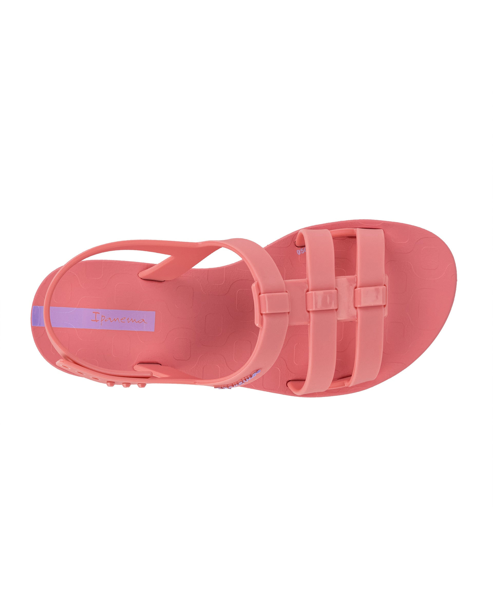 Top view of a pink Ipanema Class Go women's sandal.
