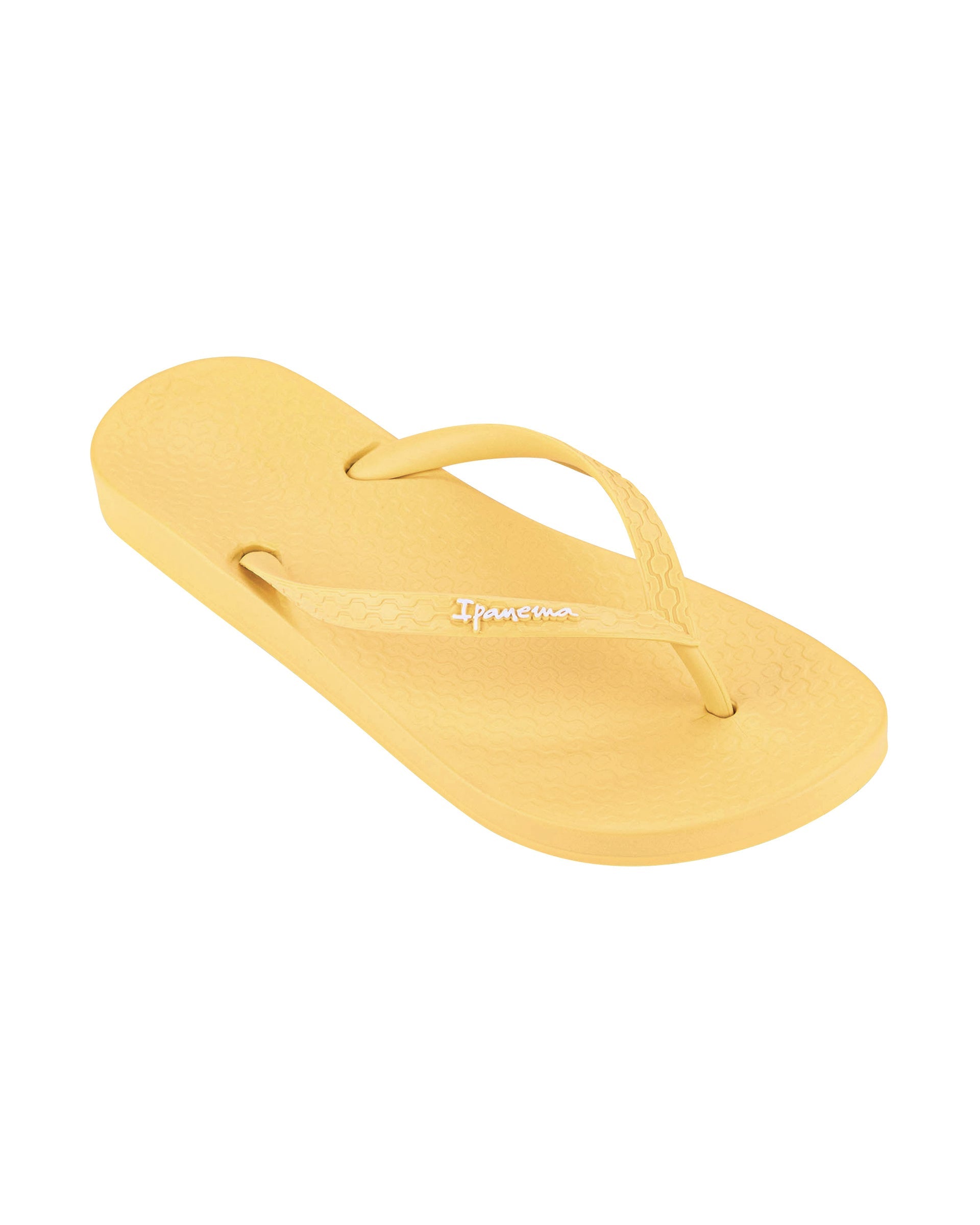 Angled view of a yellow Ipanema Ana Colors women's flip flop.