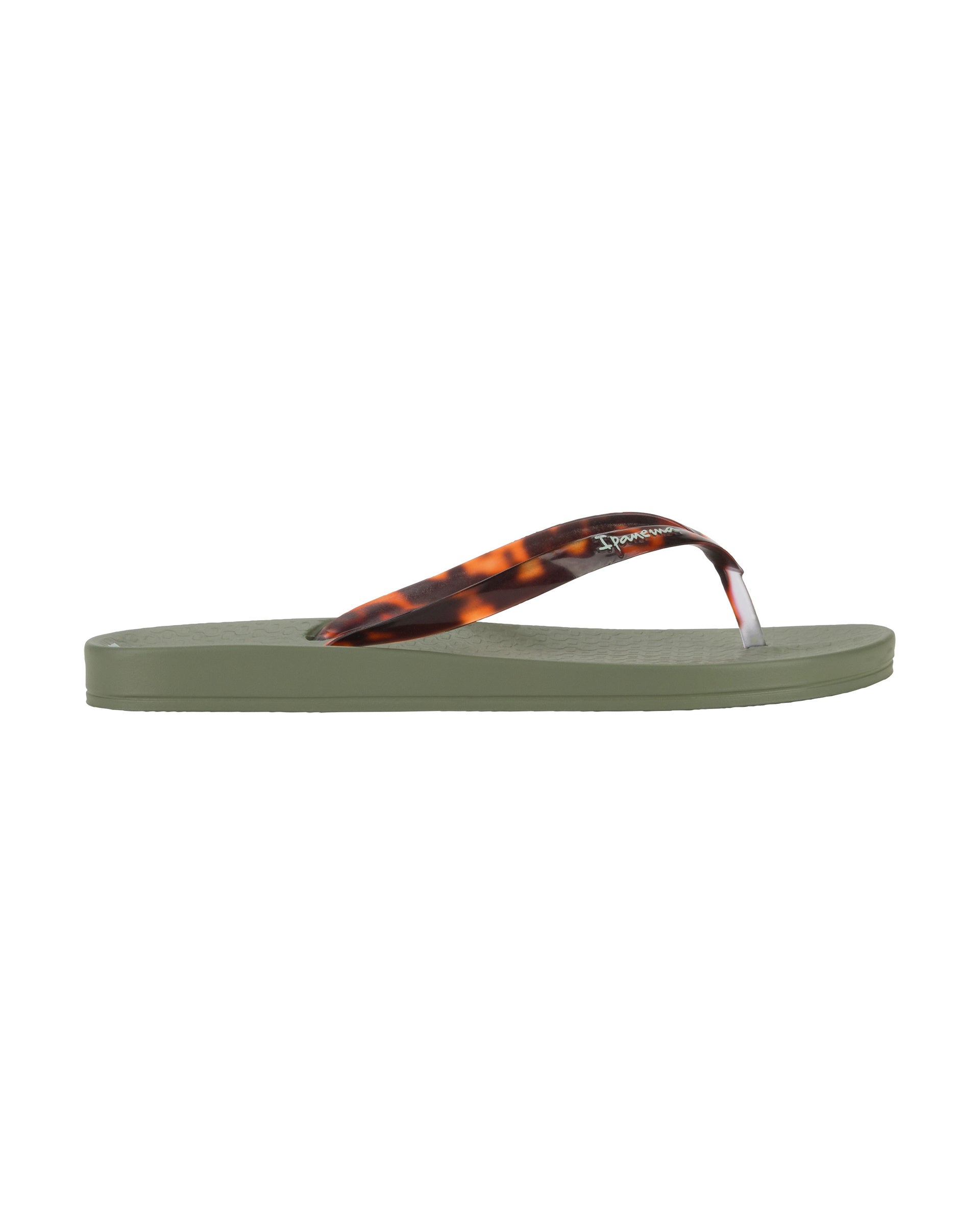 Outer side view of a green Ipanema Ana Connect women's flip flop with brown tortoiseshell  color strap.