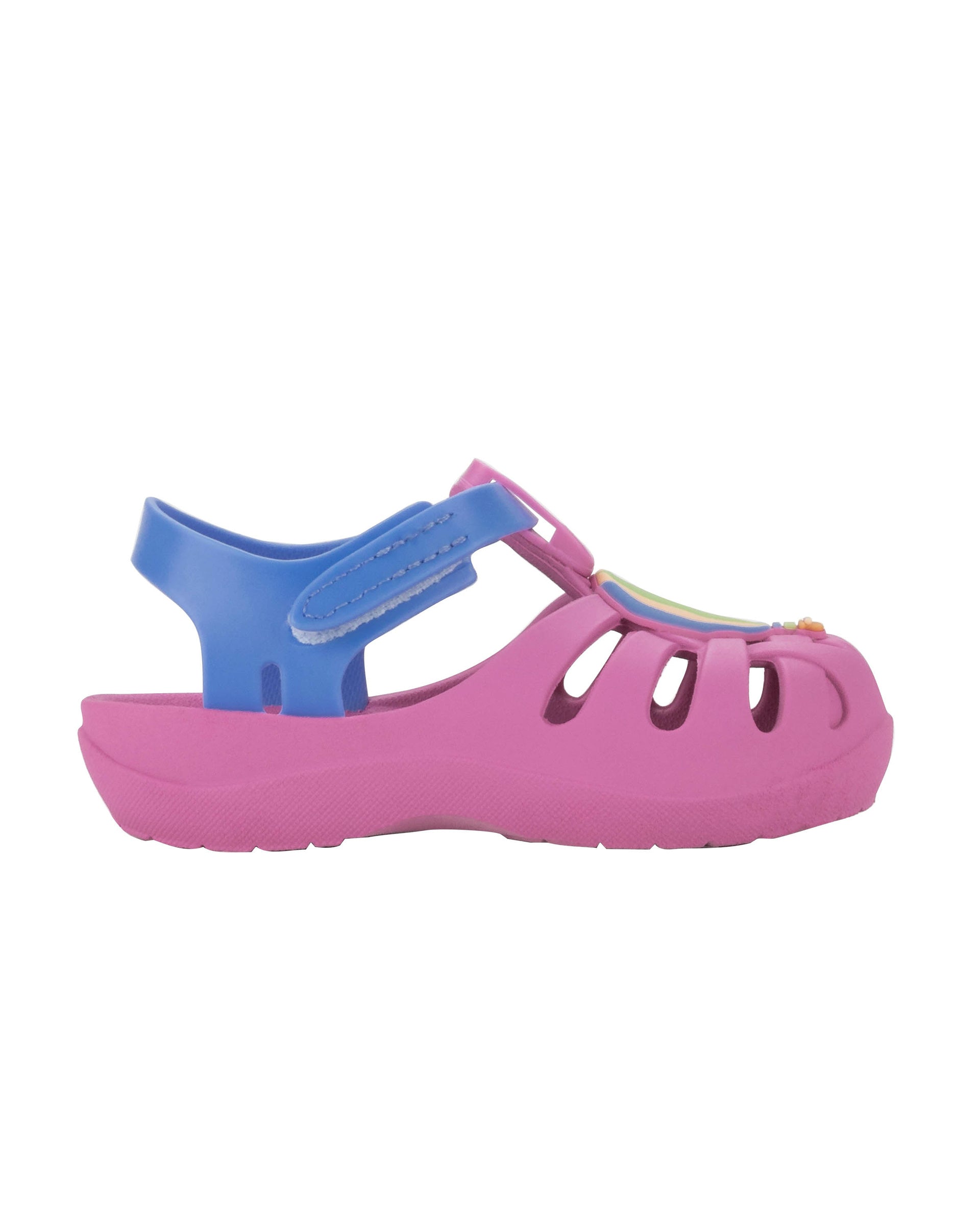 Outer side view of a purple Ipanema Summer baby sandal with hot air balloon on the upper.