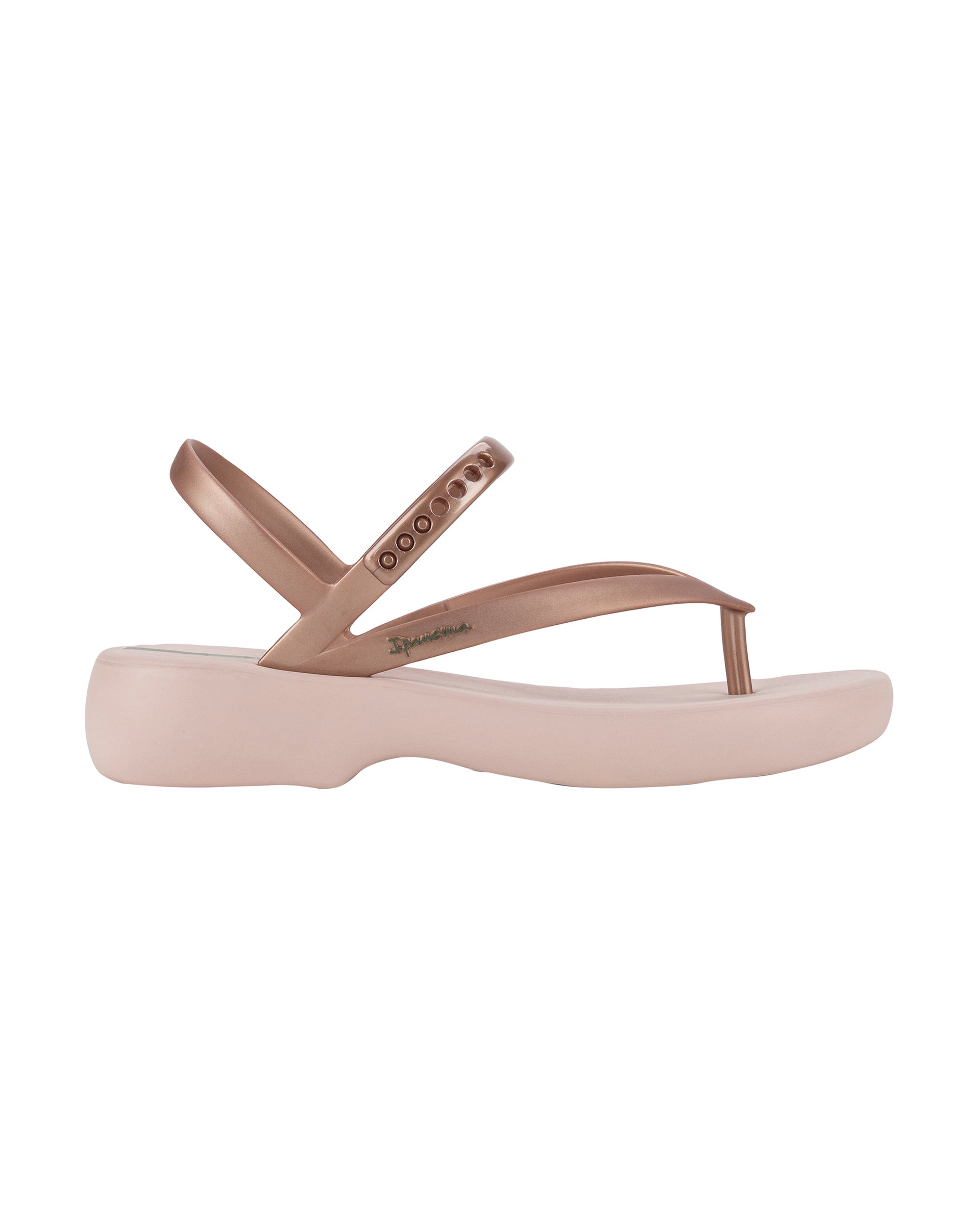 Outer side view of a pink Ipanema Verano women's sandal.